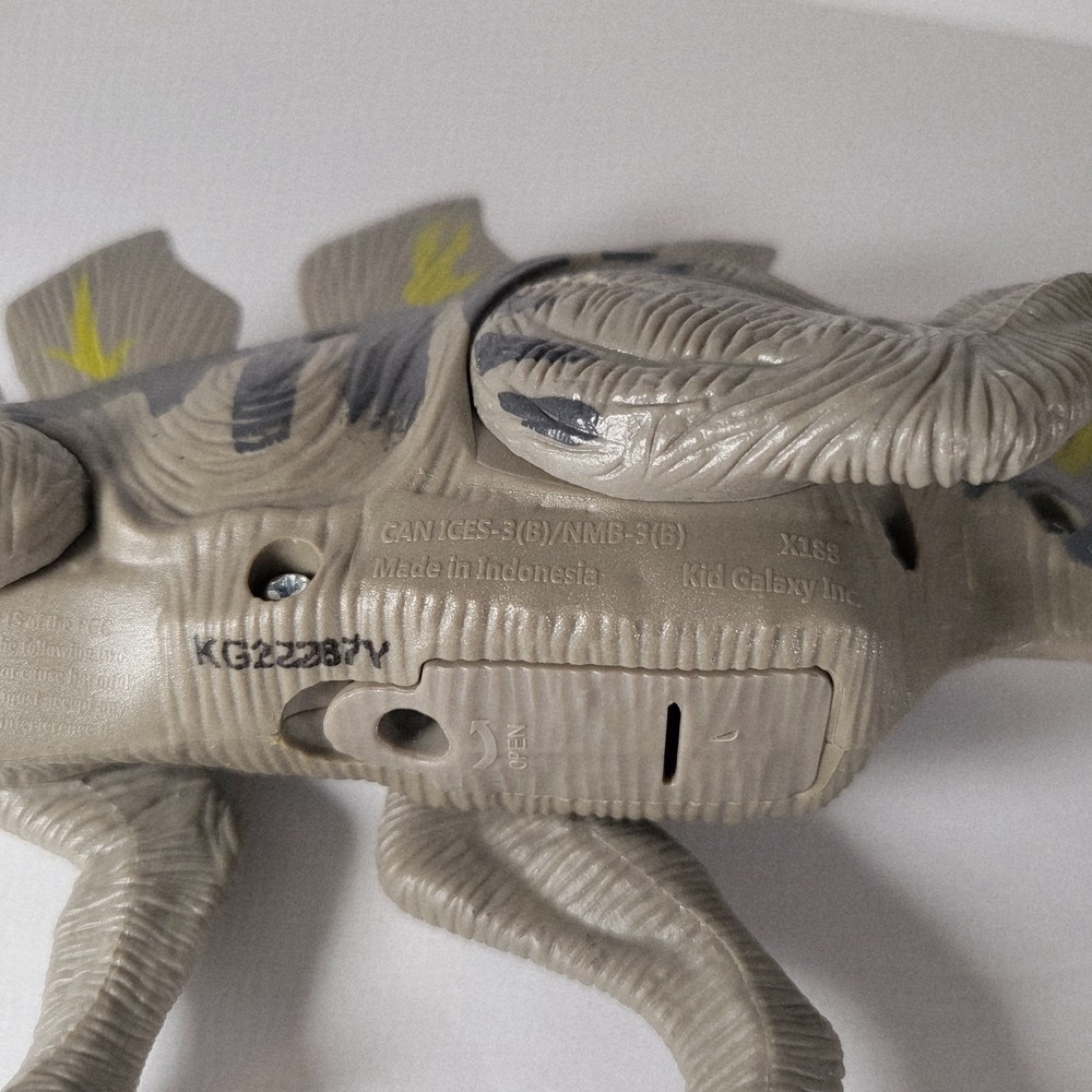 Kid Galaxy Dinosaur Lights & Sounds Stegosaurus Fully Posable Tested Working - Picture 4 of 5